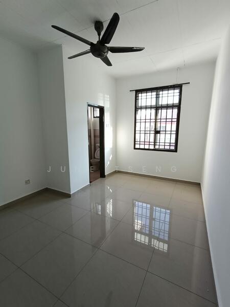 For Sale - Taman Nusa Bestari 1