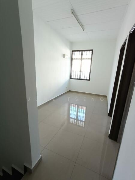 For Sale - Taman Nusa Bestari 1