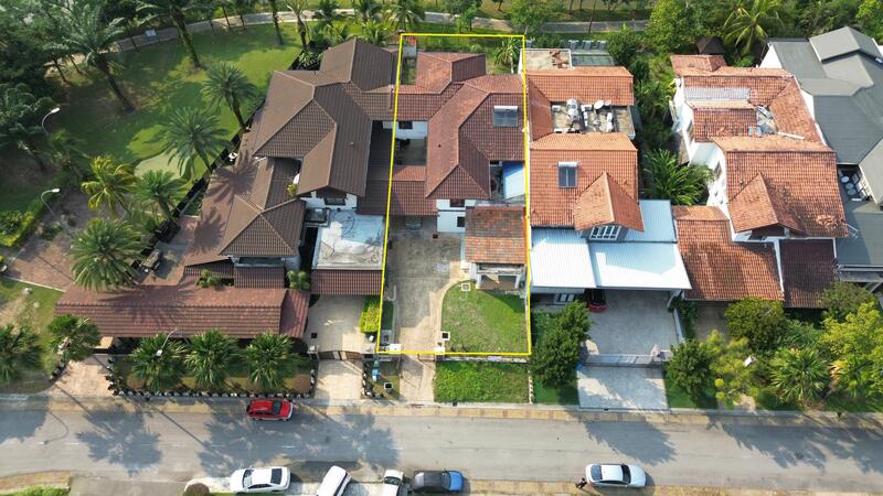 Untuk Dijual - Lakeside Residence for Sale Kota Kemuning SemiD