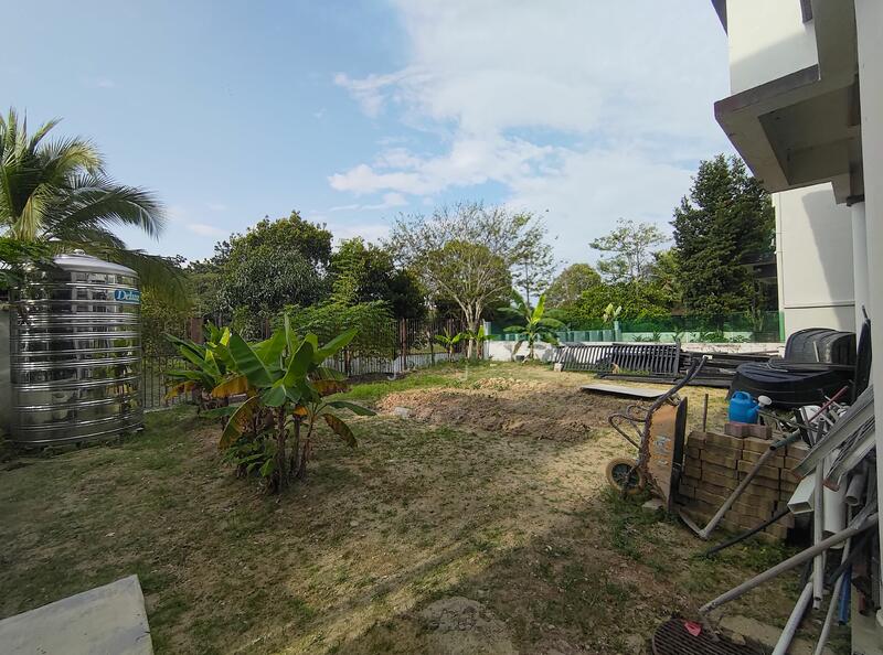 Untuk Dijual - Lakeside Residence for Sale Kota Kemuning SemiD