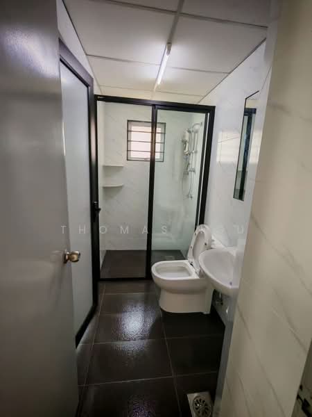 Servis Apartment untuk Disewa di Main Place Residence - Thomas Ngu - Bathroom - PropertyGuru.com.my