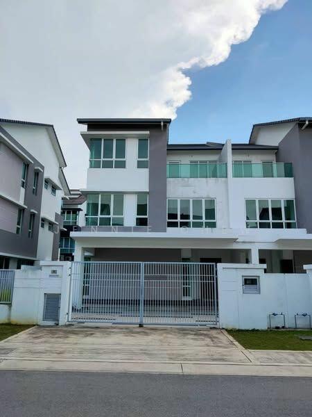 Untuk Dijual - Semi-Detached House at Ambang Botanic 2
