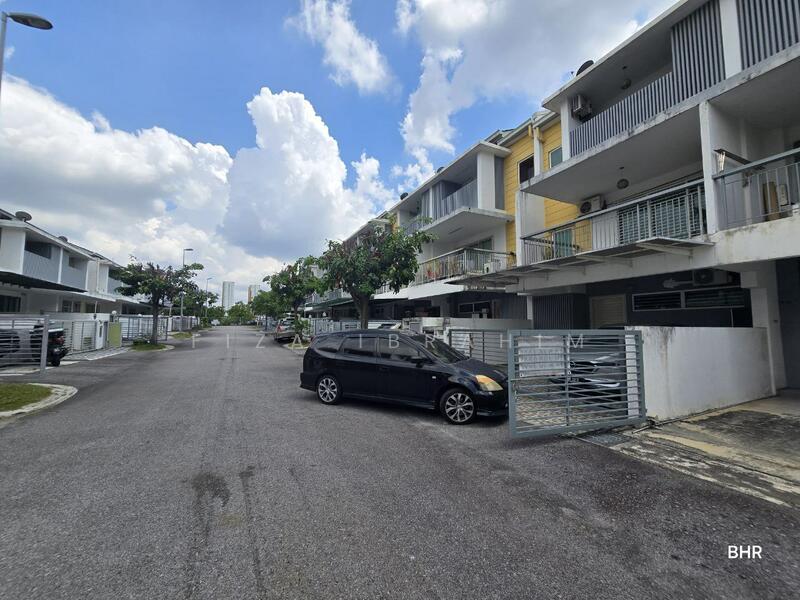 For Sale - Taman Nadayu 92