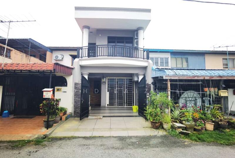 For Sale - Fully Renovated Double Storey Terrace Serdang Jaya Seri Kembangan