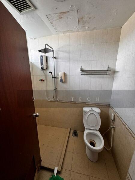 For Sale - 6sty Hotel Jalan Bagan Luar 90 Rooms Main Road Investment Butterworth