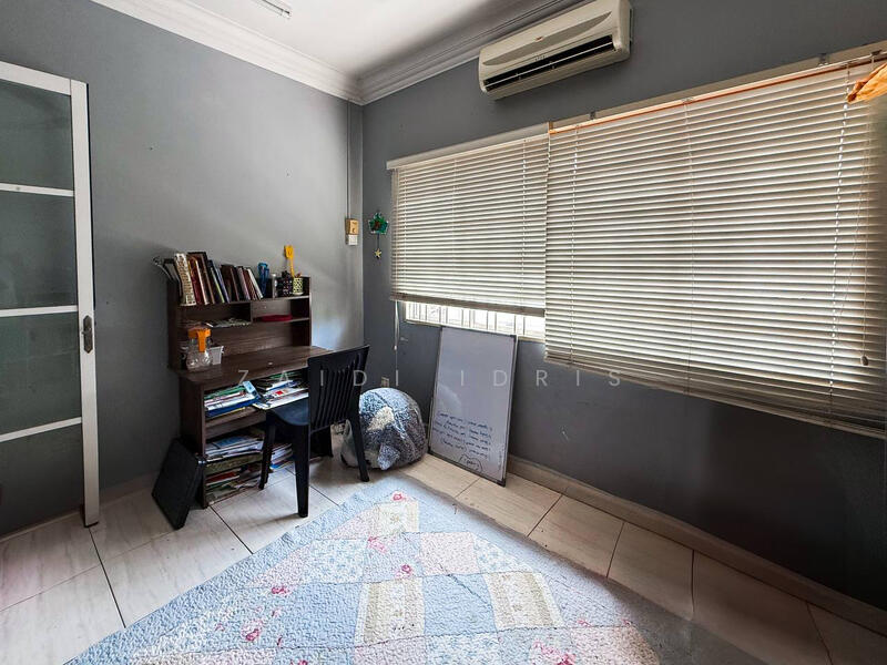 Untuk Dijual - Taman Pinggran Putra Seri Kembangan