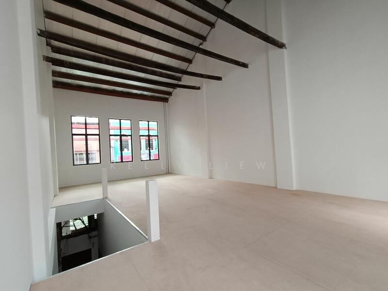 For Rent - Petaling Street, Chinatown, Roof Top Bistro Seeing Menara 118