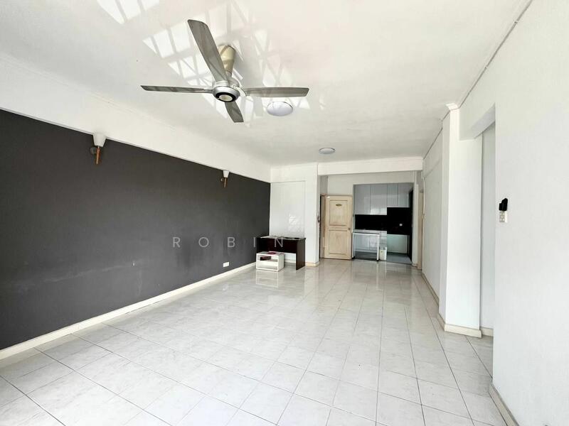 For Sale - Mon Glori