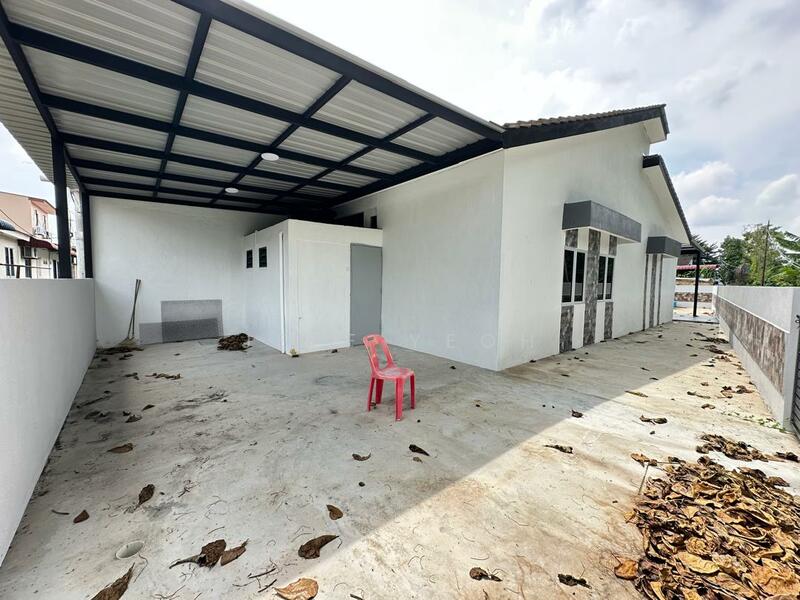 Untuk Dijual - Taman Peruda Terrace House with Land