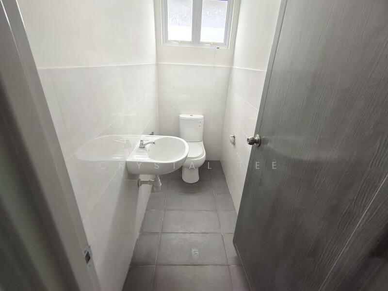 For Sale - 3 Storey Office , 1 storey Production For Sale