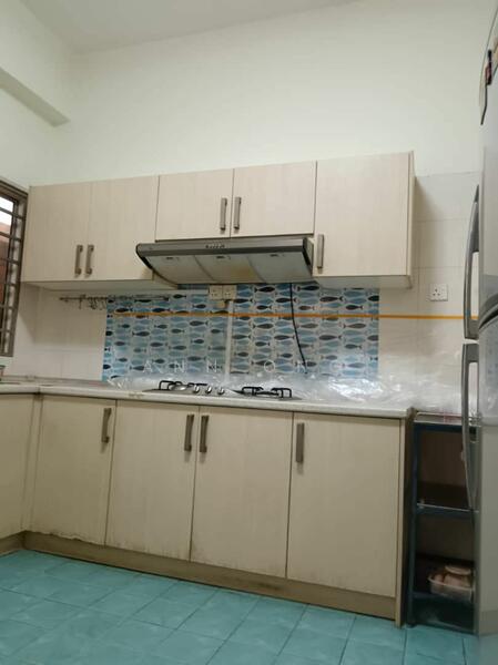 Untuk Dijual - Townhouse at Taman Lagenda Mas