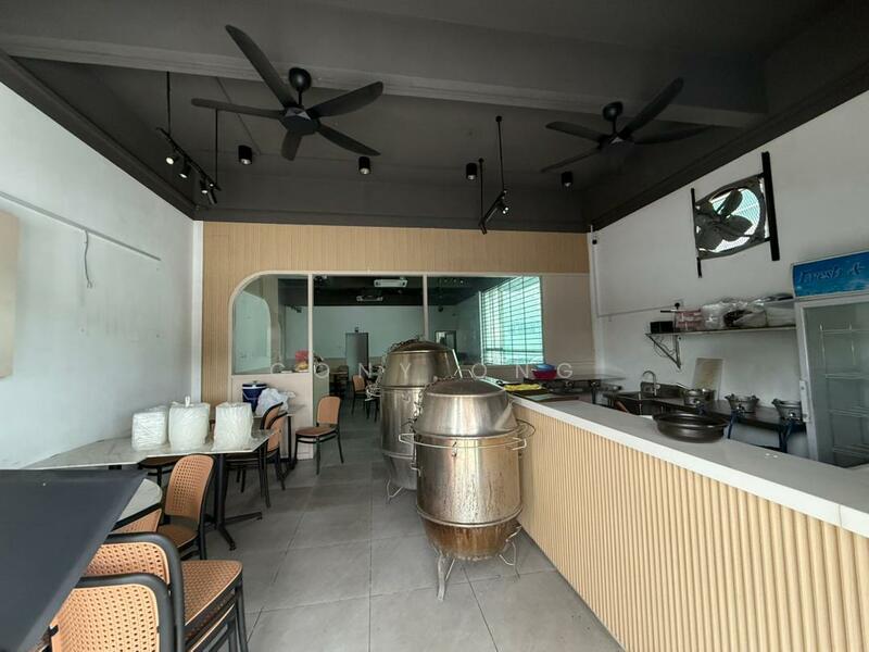 For Sale - Taman Gaya,Jalan Gaya 1,Ulu Tiram,3 storey shoplot,Tenanted unit