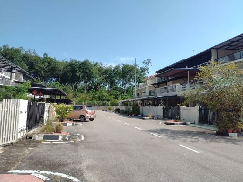 Rumah Teres 3 Tingkat untuk Dijual di Sungai Rusa (Balik Pulau) - Sunny Lok - Exterior - PropertyGuru.com.my