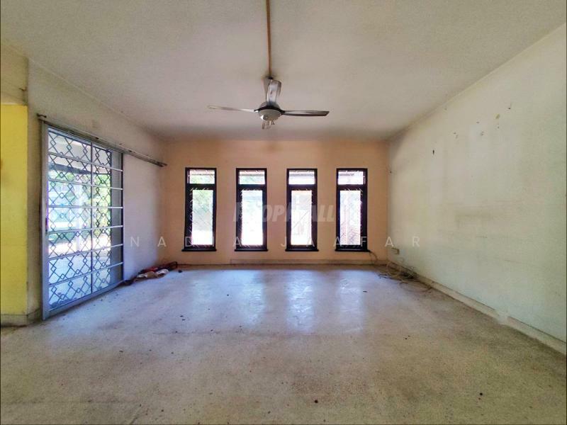 For Sale - CORNER LOT 2 Storey Terrace Jalan A Taman Melawati Freehold 5027sqft