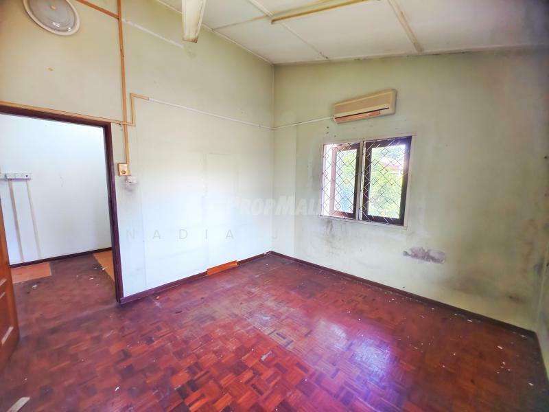 For Sale - CORNER LOT 2 Storey Terrace Jalan A Taman Melawati Freehold 5027sqft