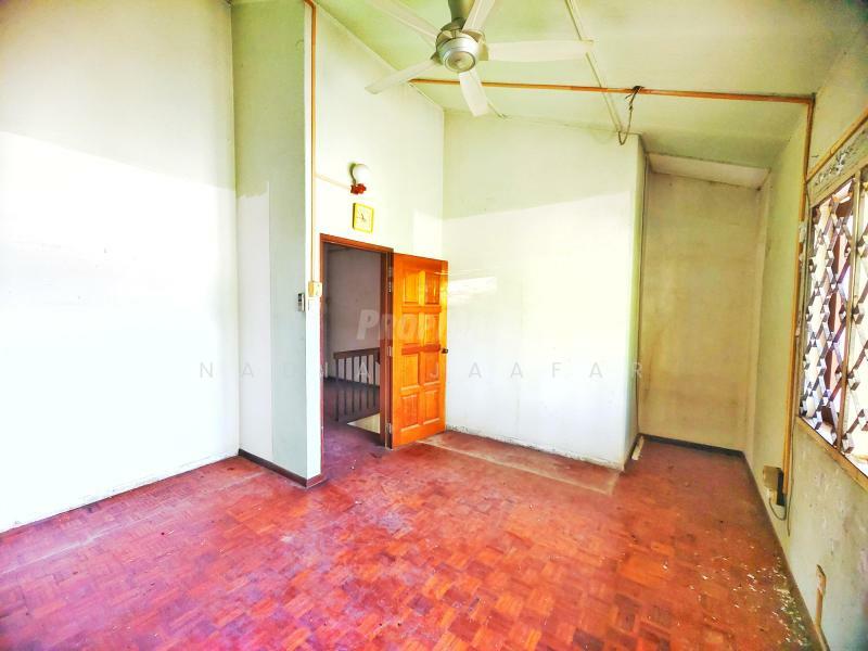 For Sale - CORNER LOT 2 Storey Terrace Jalan A Taman Melawati Freehold 5027sqft