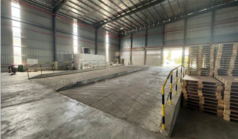 For Sale - 2 Storey Office and Single Storey Factory For Sale, Valdor