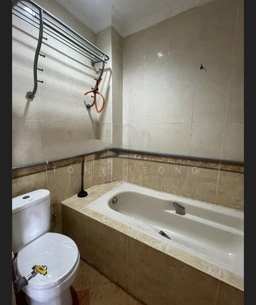 Untuk Disewa - KOTA DAMANSARA 2 STOREY FOR RENT