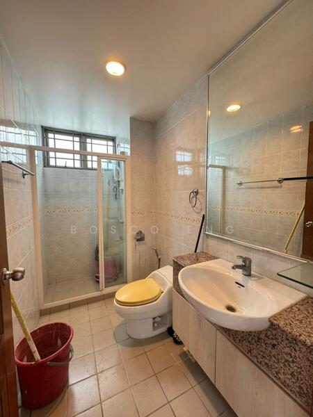 For Rent - Molek Pine 1