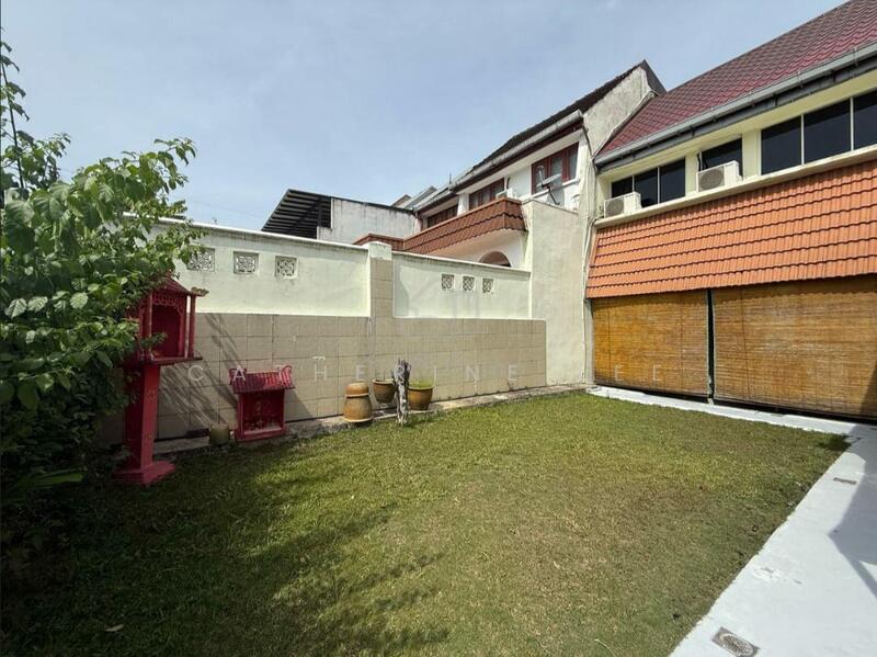 Untuk Dijual - Taman Kolam Air