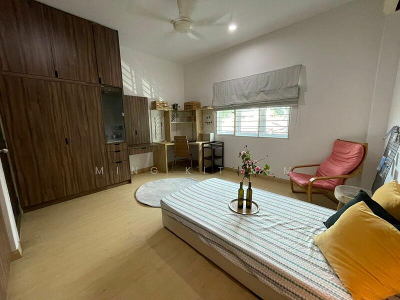 For Rent - 2-storey Terrace House at Pjs 7