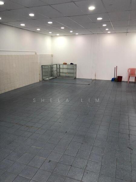 For Rent - Taman Johor Jaya, Jalan Bakawali @ Shoplot (Facing Main Road)