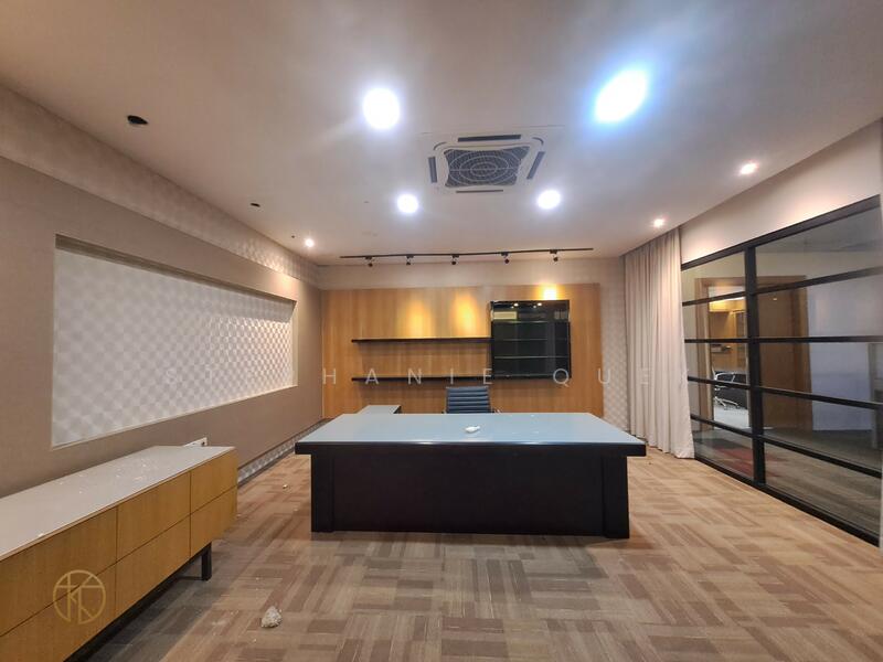 For Rent - Port Klang 2.5 Storey Partial Furnished Office For Rent