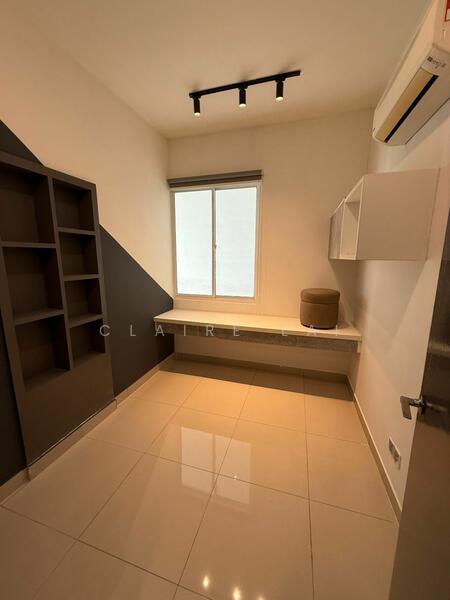 For Rent - Paragon Residences @ Straits View