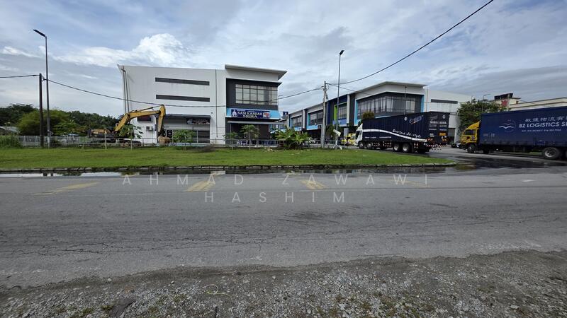 For Sale - 2 Acre Freehold Open, Prime Industrial Land, Facing Main Road+Gas Supply Line-Teluk Panglima Garang