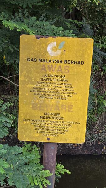 For Sale - 2 Acre Freehold Open, Prime Industrial Land, Facing Main Road+Gas Supply Line-Teluk Panglima Garang