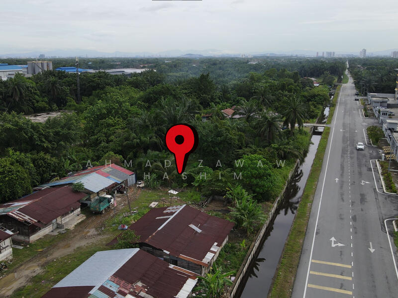 For Sale - 2 Acre Freehold Open, Prime Industrial Land, Facing Main Road+Gas Supply Line-Teluk Panglima Garang