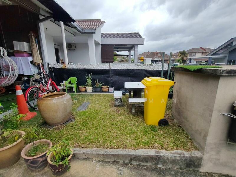 For Sale - 1-storey Terraced House at Taman Pj Perdana