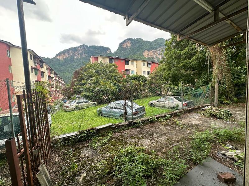 2.5-storey Terraced House for Sale in Batu Caves (Selangor) - Ibrahim Iderus - PropertyGuru.com.my