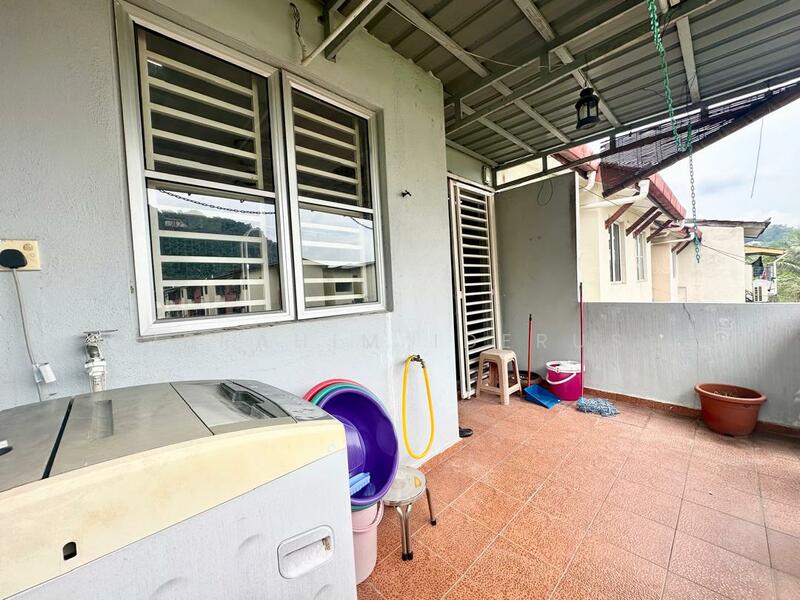 2.5-storey Terraced House for Sale in Batu Caves (Selangor) - Ibrahim Iderus - PropertyGuru.com.my