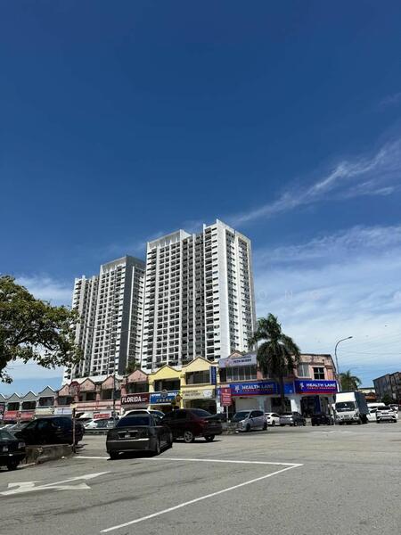 For Rent - Whole block 3sty Corner unit , Jalan Psk , Bukit serdang Seri kembangan