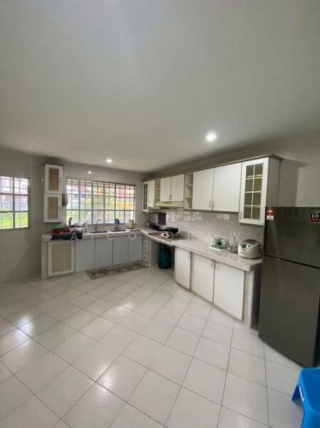 Untuk Dijual - Bercham Fully Furnished Double Storey Big Intermediate Corner Lot House For Sale