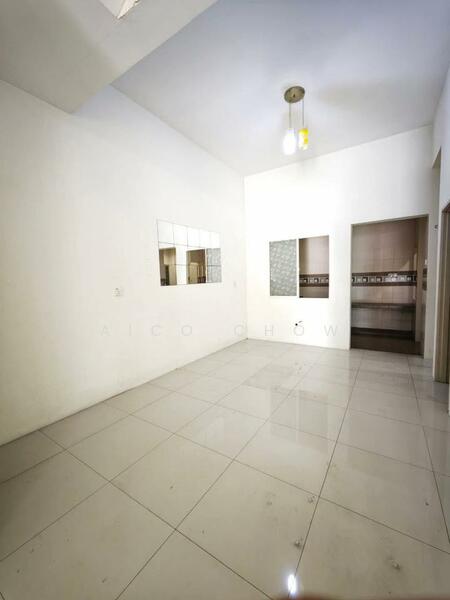 Untuk Dijual - Pengkalan Tiara Double Storey Semi D End Lot (Below Market Value) For Sale