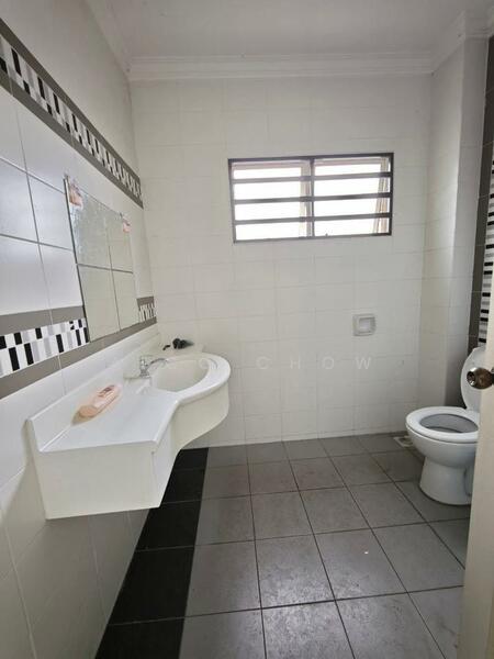 Untuk Dijual - Pengkalan Tiara Double Storey Semi D End Lot (Below Market Value) For Sale