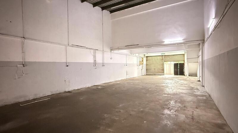 For Rent - Adjoining Link Factory for RENT @ Puchong Utama