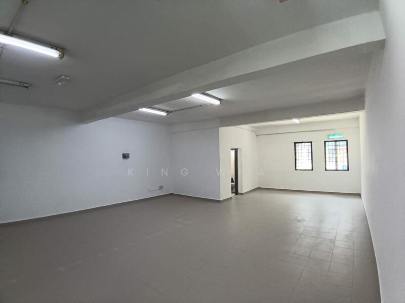For Rent - desa melawati 1 sty floor office . bare unit