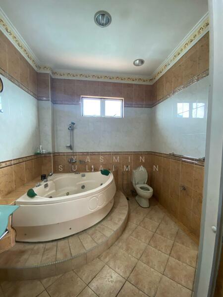 For Sale - FULLY FURNISHED Bungalow House Kota Damansara