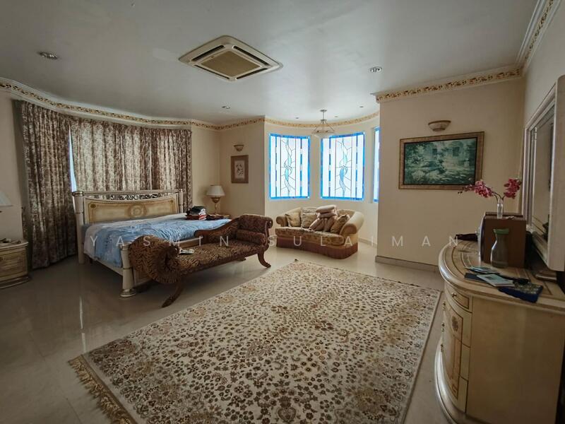 For Sale - FULLY FURNISHED Bungalow House Kota Damansara