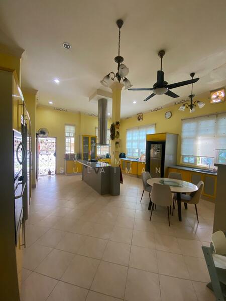 For Sale - FULLY FURNISHED Bungalow House Kota Damansara