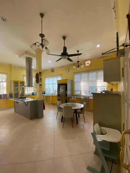 For Sale - FULLY FURNISHED Bungalow House Kota Damansara