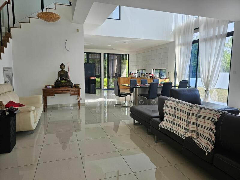 For Sale - ( Corner ) Luxura Residence 3-Storey Link Villa @ Gamuda 257