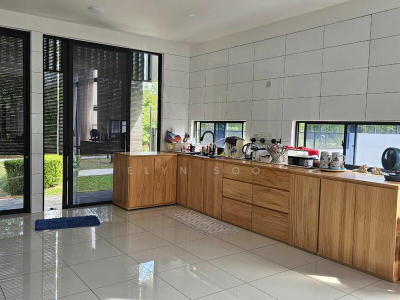 For Sale - ( Corner ) Luxura Residence 3-Storey Link Villa @ Gamuda 257