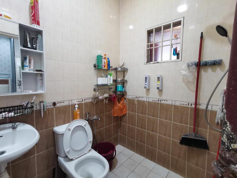 Untuk Dijual - 2-storey Terrace House at Taman Bukit Desa