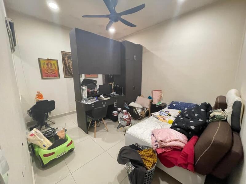 For Sale - [Renovation] 2 Storey Corner Semi-D House, M Residence 2, Taman Caspia, Rawang