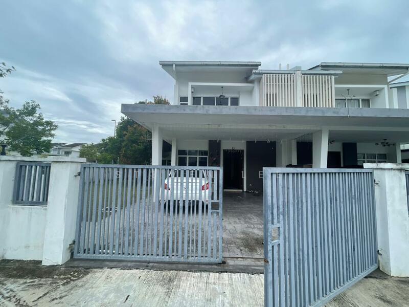 For Sale - [Renovation] 2 Storey Corner Semi-D House, M Residence 2, Taman Caspia, Rawang