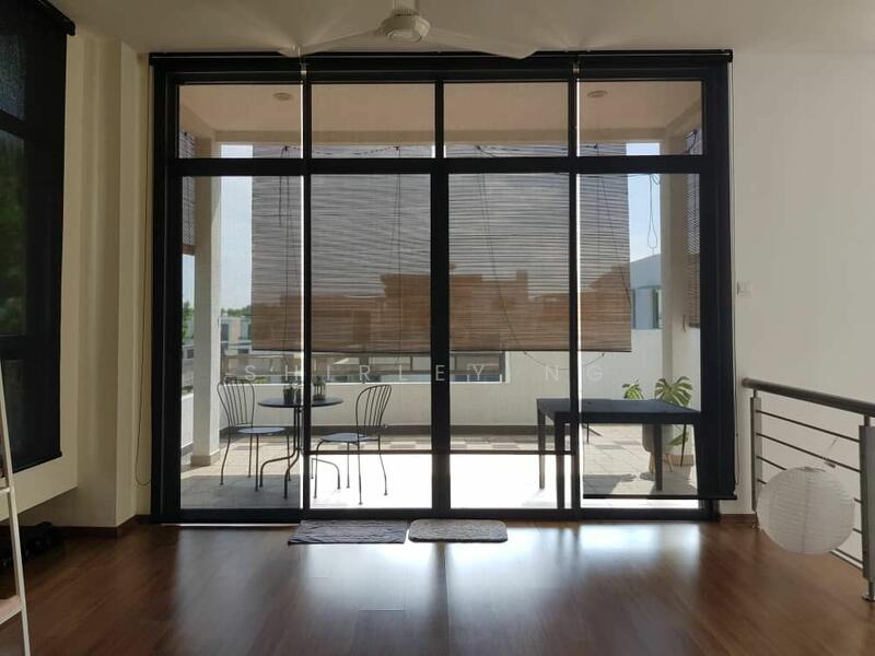 Untuk Dijual - Semi-Detached House at Seksyen U1